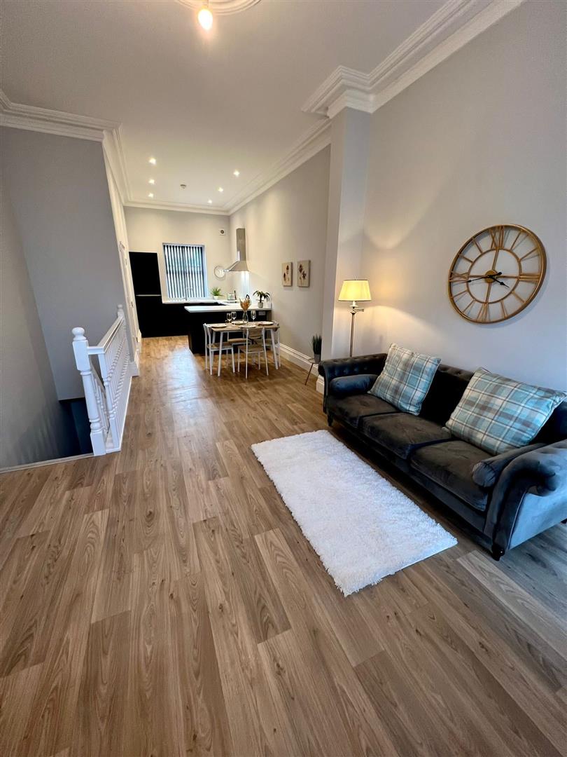 2 Bedroom Apartment To Rent image 3